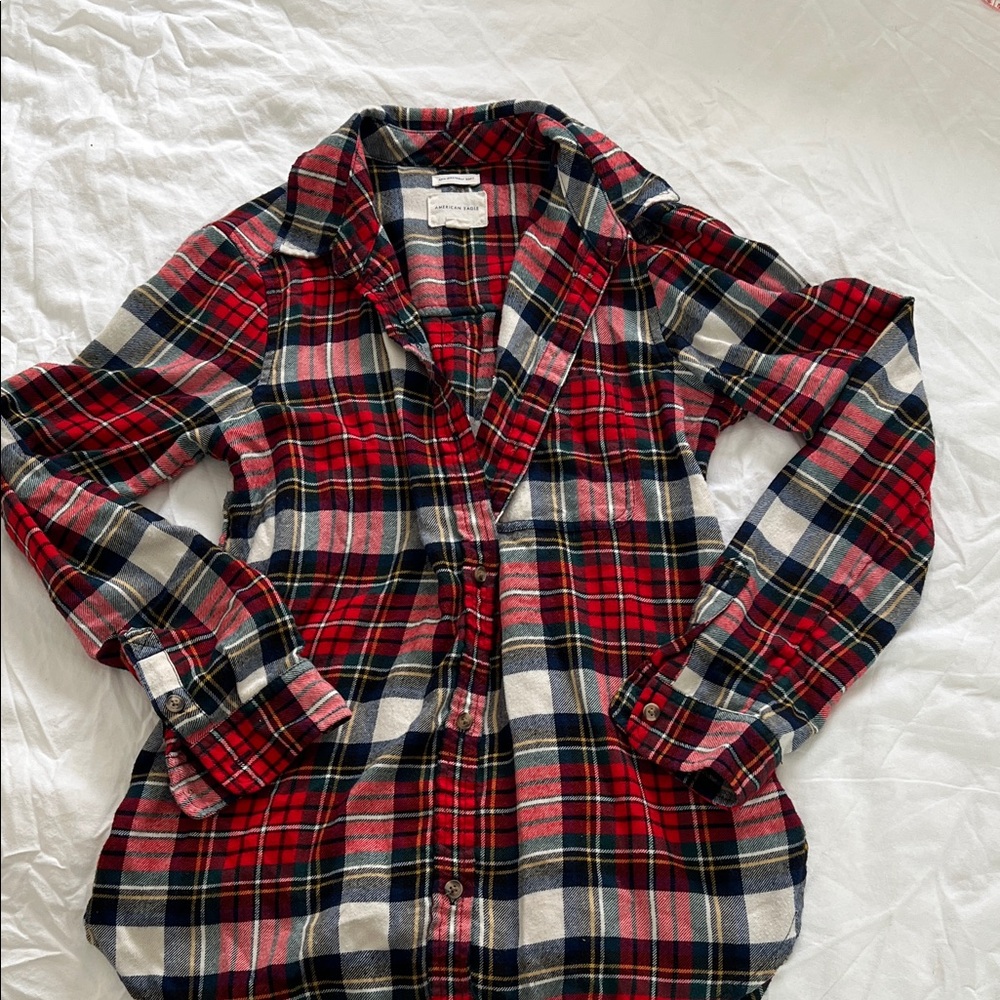 American Eagle Outfitters Plaid Shirt - Red size S
